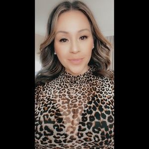 Meet your Posher, Liz